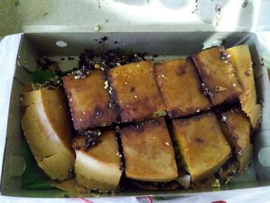 NONA MARTABAK