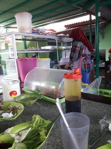 WARUNG GADO GADO BAROKAH BU ANSORI