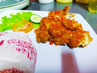 LAKKU KEDAI KOPI & FRIED CHICKEN