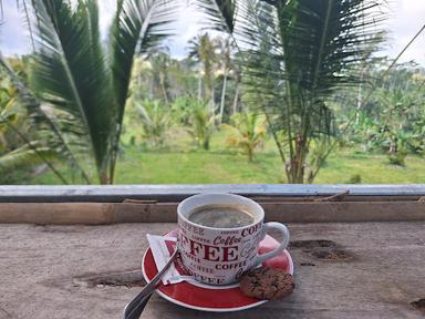 WARUNG MAKAN APIT KUTA