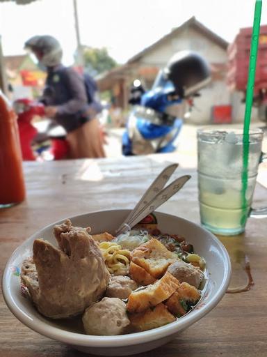 BAKSO & MIE AYAM TIP TOP