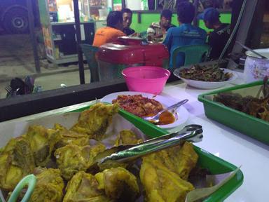 WARUNG MAKAN GUBUK IJO