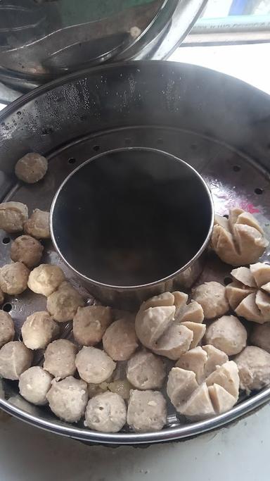 PEMPEK IKAN MBAK RINA TAPEN