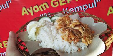 AYAM GEPREK MAS KEMPUL