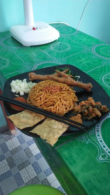 BAKSO BERANAK PAK NUROHMAT