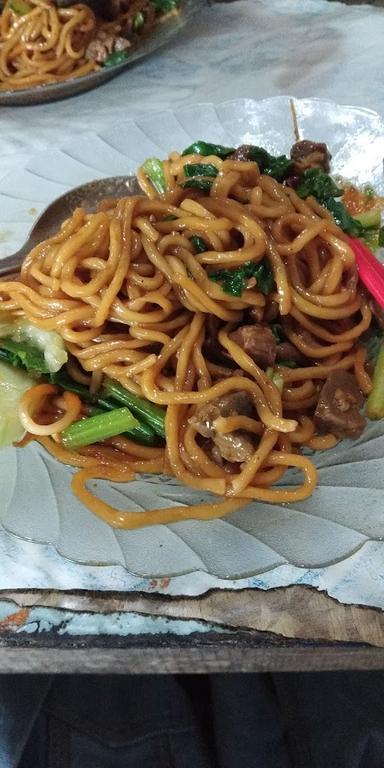 MIE AYAM PAGAR DEWA