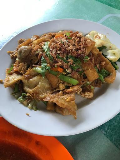 WARUNG BAKMI & BEBEK GORENG TEMPEL