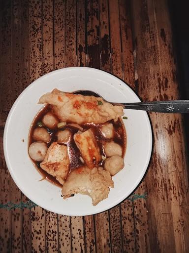 WARUNG LOTEK,BAKSO TUSUK BERKAH ECHA