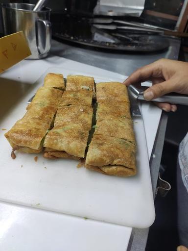 JURAGAN MARTABAK CAB. TEMPURAN