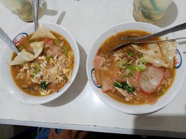 MIE AYAM,BAKSO DAN SEBLAK PAK HAR 2