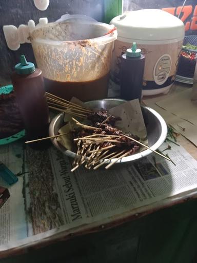 WARUNG SATE AYAM ,KAMBING ENAK CAK SAMSUL