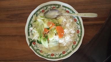 WARUNG SOTO DAN MIE LUNG MBAK YAYAH