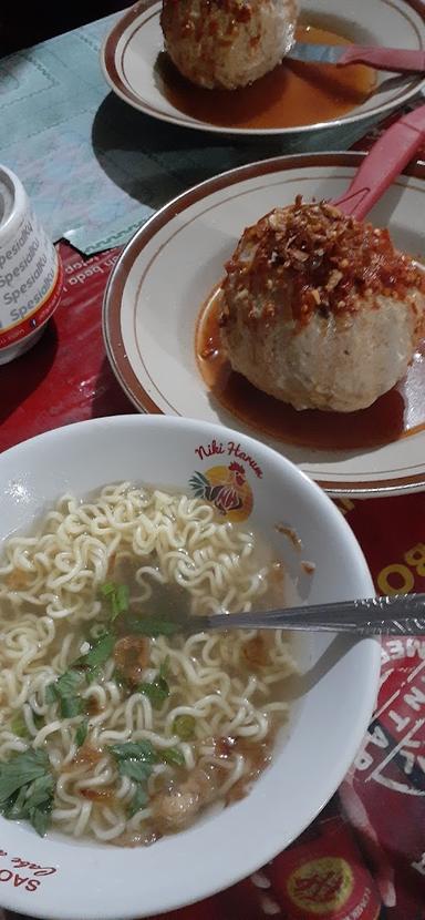 PAK SUM CHICKEN NOODLE & MEAT BALL