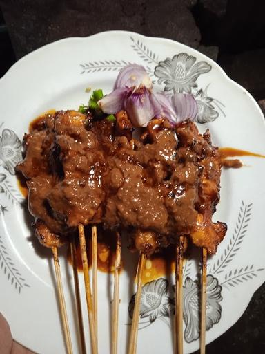 SATE AYAM MAS RIAN