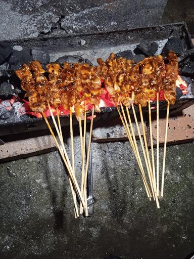 SATE AYAM MAS RIAN