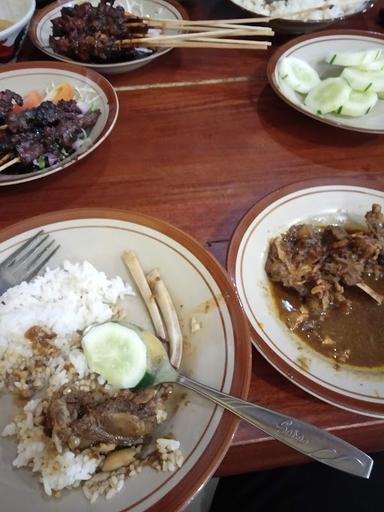 SATE KAMBING DAN SAPI BANGJO SRUWEN