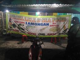 Photo's Seafood Pecel Lele Lamongan