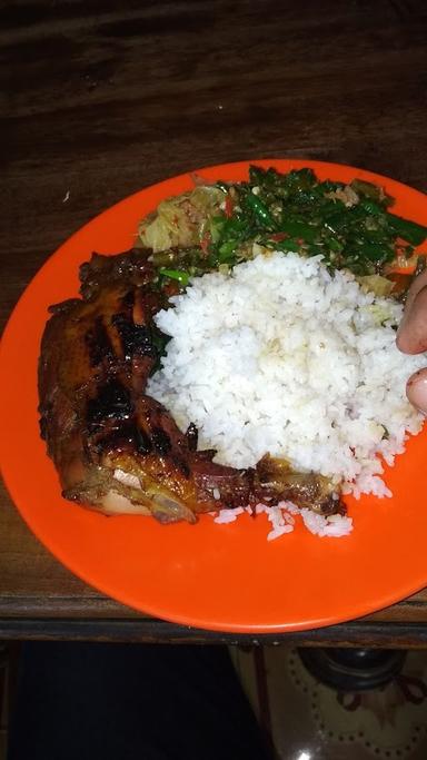 WARUNG MAKAN CITRA MEDAN