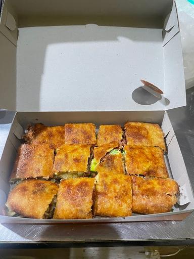 MARTABAK HAWAII KUTISARI