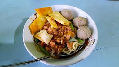 MIE AYAM & BAKSO BU EGA