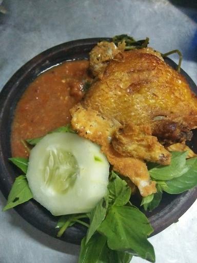 WARUNG PENYETAN SAMBEL ULEG NITA