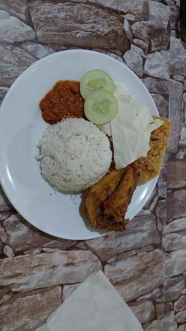 AYAM KREMES OPUNG