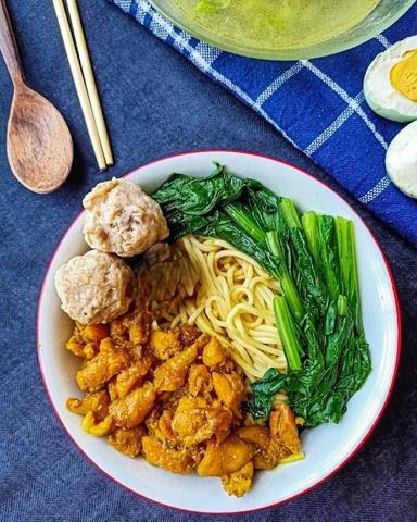 BAKSO & MIE AYAM TEH YAYA