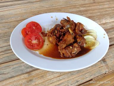 WARUNG KOPITIAM BARENGKOK