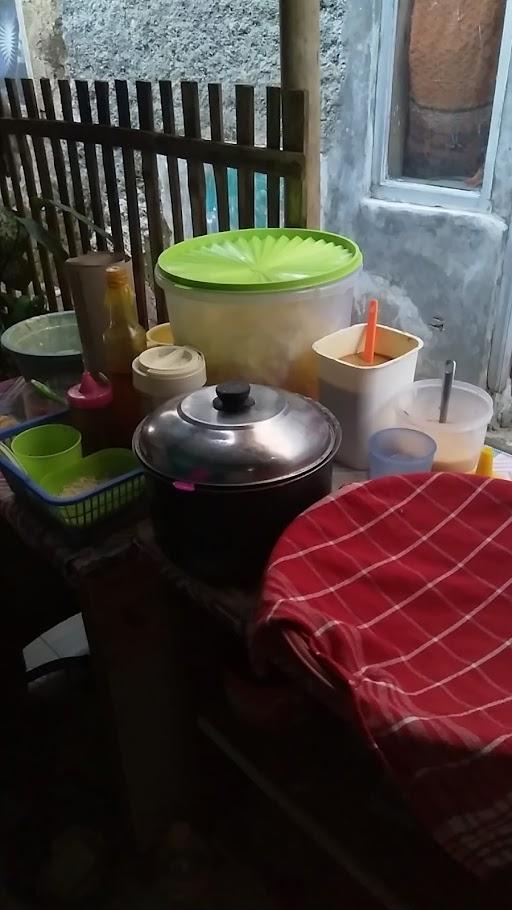 NASI UDUK & BUBUR IBU NENENG MAY