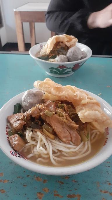 MIE AYAM BAKSO PAK KEMBAR