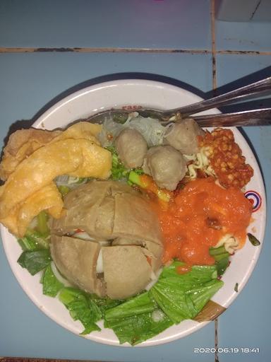 MIE AYAM BAKSO PAK KEMBAR