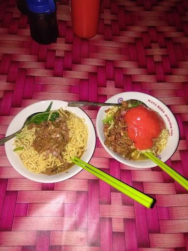 MIE AYAM N BAKSO SRI ROSO BINTAOS