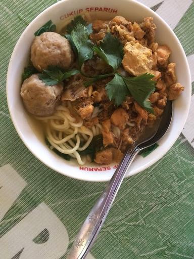 WARUNG BAKSO PERTIGAAN SADRANAN