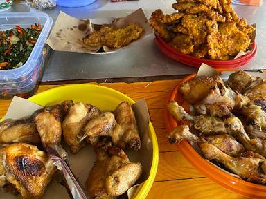 WARUNG MAKAN MBAH BAGONG