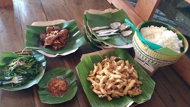 WARUNG MAKAN SEAFOOD MBAK SUPARMI