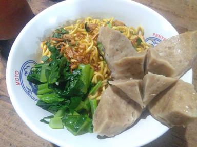 MIE AYAM ASLI WONOGIRI MAS NAUFAL