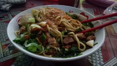 MIE AYAM BAKSO BOLANG