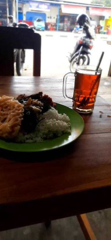 RUMAH MAKAN PADANG SALMAN