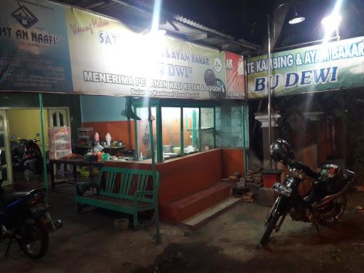 SATE KAMBING DAN AYAM BAKAR BU DWI