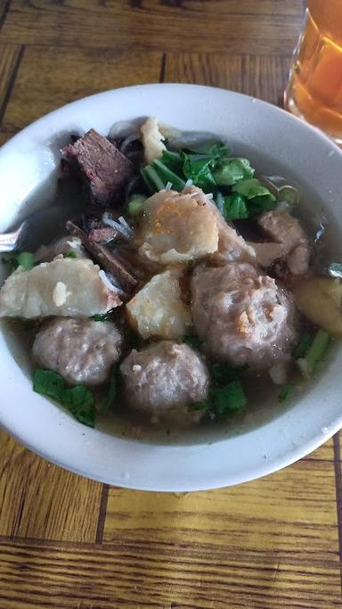 WARUNG BAKSO DAN MIE AYAM CIKAL BAKAL