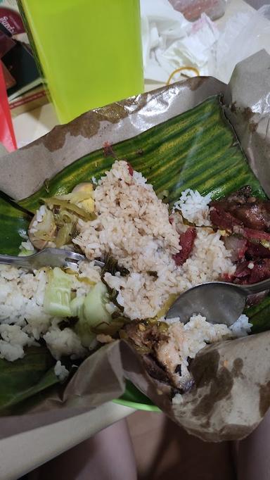 NASI AYAM / NASI CAMPUR 89