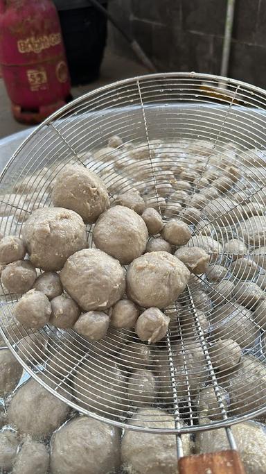 BAKSO SAPI DEDE MPUT