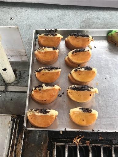 KUE PUKIS TIGARAKSA|TRIRAKSA