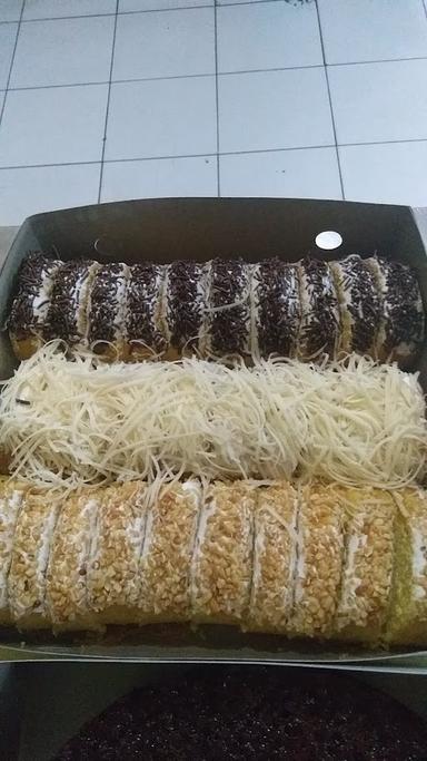 WAHYU CAKES TIGARAKSA