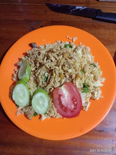 NASI GORENG AYAM SUWIR