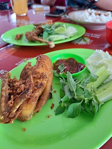 RUMAH MAKAN AYAM BALTIM