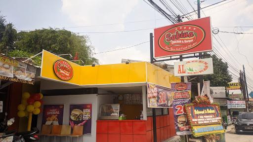 SAKINA CHICKEN DAN BURGER TIGARAKSA