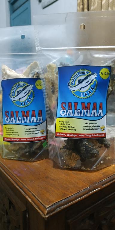 KERIPIK KULIT IKAN SALMAA