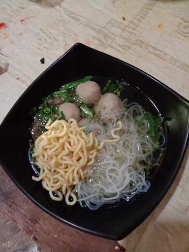 MIE AYAM DAN BAKSO KANGEN ROSO