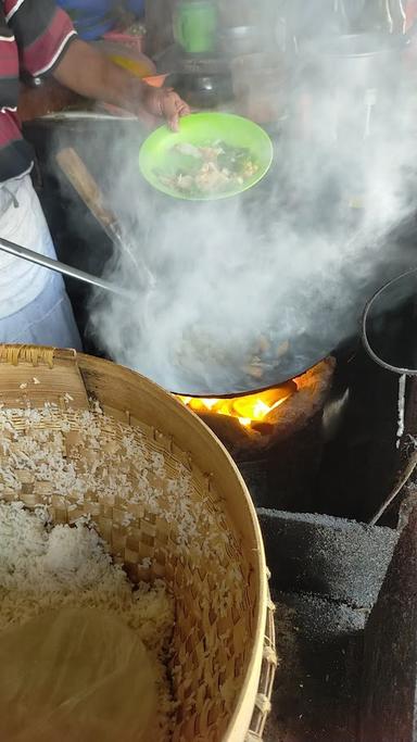 NASI GORENG PAK MAN BLAURAN